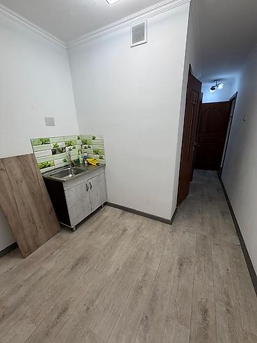 Аренда офисов: Аренда офисов, 45 м², В жилом комплексе, С видом на горы, 1 линия, С отдельной кухней — 10
