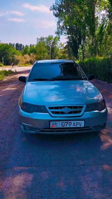 Daewoo: Daewoo Nexia: 2010 г., 1.5 л, Механика, Бензин, Седан
