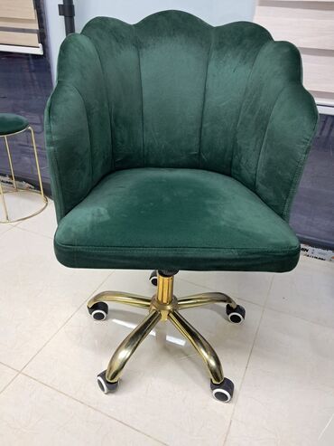 Salon, tibbi kreslolar: 2 eded salon kreslosu satilir 1 ededi 170 azn unvan lokbatan vusqa2 lalafo.az -da Salon, tibbi kreslolar: 2 eded salon kreslosu satilir 1 ededi 170 azn unvan lokbatan vusqa2