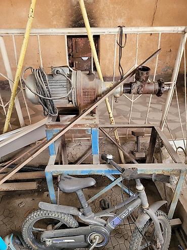 Электродвигатели: Комплект разнородного оборудования и мебели: 1) Электродвигатель с — 1