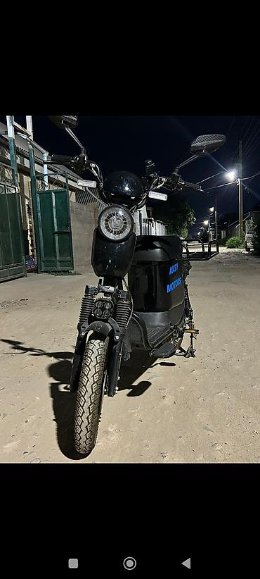 резка наклейки: Электроскутер AKSY MOTORS (карго) - Форм‑фактор карго-скутера: задняя — 1