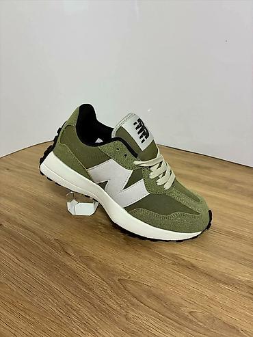 Patike: New Balance Clasic
3600
 36-41
K💜 — 2