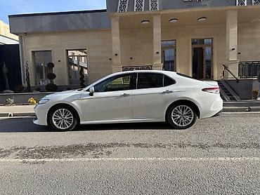 лексия машина: Toyota Camry: 2020 г., 2.5 л, Автомат, Гибрид, Седан — 3