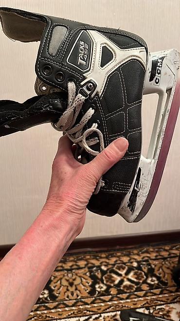 Шлемы: Хоккейный комплект защиты (юниор/взрослый смешанные позиции): Тел — 6