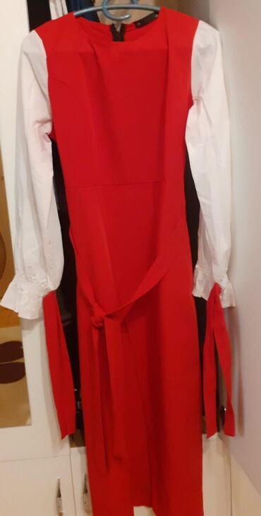 qırmızı don: Коктейльное платье