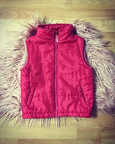 kurtka qiymətləri: Yash:3-8 Eni:76 Uzunluq:45
Material:100%polyster
Qiymet:12AzN — 3