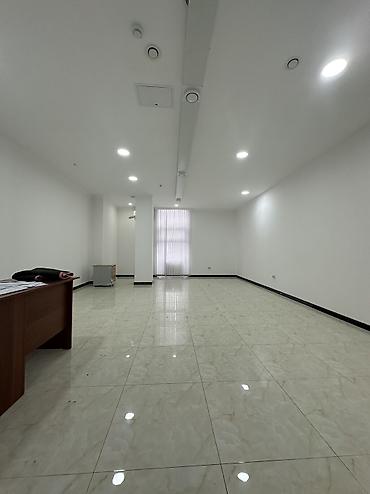 салиева 5: Сдаю Офис целиком: 53 м², В бизнес центре, С ремонтом, Первая линия, С отдельным входом, С системой безопасности — 4
