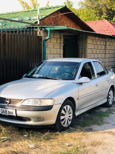 Opel: Opel Vectra: 2001 г., 1.8 л, Автомат, Бензин, Седан