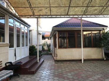 Долгосрочная аренда домов: 300 м², 6 комнат — 5