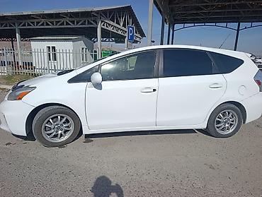 Toyota: Toyota Prius V: 2013 г., 1.8 л, Вариатор, Гибрид, Универсал — 2
