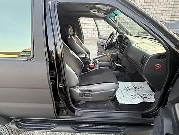 35 колеса: Nissan, 1999 г., цвет - Черный, Б/у — 10