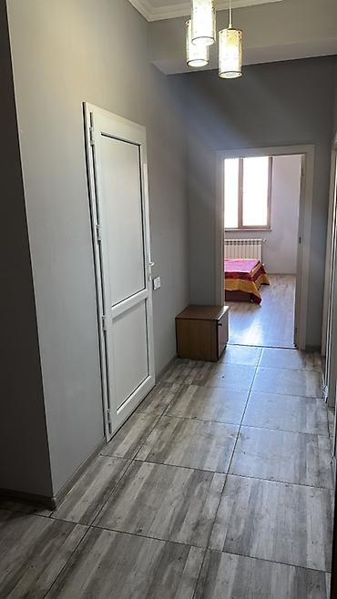 Uzunmüddətli kirayə mənzillər: Mənzil rahat yaşayış üçün lazım olan əsas avadanlıq və mebellə təmin — 8