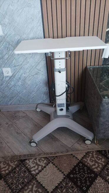 Digər tibbi məhsullar: İdeal vəziyətdədirlər kimə marağlı olsa buyursun . Skan masası 700 azn — 1