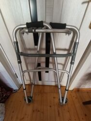 часы наручные бу: Älil adamlar üçün äyaĝları inkişaf eddirmäk arabası satılır qiymäti