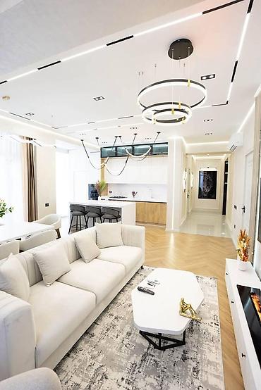 vasim hacıyev: 7-ci mikrorayon, 3 otaqlı, Yeni tikili, 109 kv. m — 1