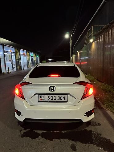 civik: Honda Civic: 2018 г., 1.5 л, Автомат, Бензин, Седан — 4