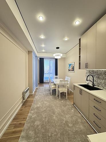 Продажа квартир: 2 комнаты, 82 м², ул. Ахунбаева / Бакаева Элитка, 3 этаж, Дизайнерский ремонт — 5
