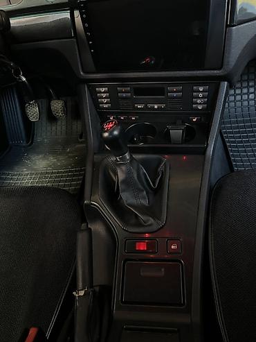 bud e9: BMW 5 series: 2002 г., 2.5 л, Механика, Бензин, Седан — 8