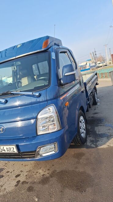 Hyundai: Hyundai Porter: 2020 г., 2.5 л, Типтроник, Дизель