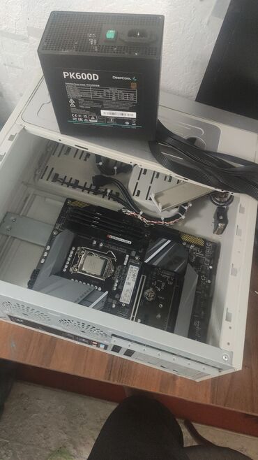 оперативная память для ноутбука ddr4 2133: Материнская плата, Б/у, Gigabyte, LGA1200, ATX, Для ПК