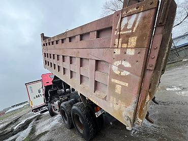 Другой строительный транспорт: Самосвал HOWO (CNHTC), красный, колесная формула 6x4. Основные — 12