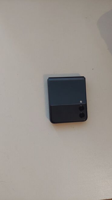 Samsung: Samsung Galaxy Z Flip 3, 128 GB, rəng - Yaşıl, Simsiz şarj, İki sim kartlı, Face ID -da lalafo.az — 10 Samsung: Samsung Galaxy Z Flip 3, 128 GB, rəng - Yaşıl, Simsiz şarj, İki sim kartlı, Face ID — 10