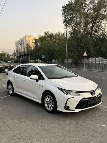 авто в рассрочку в бишкеке без процентов: Toyota Corolla: 2019 г., 1.8 л, Автоматические, Гибрид, Седан