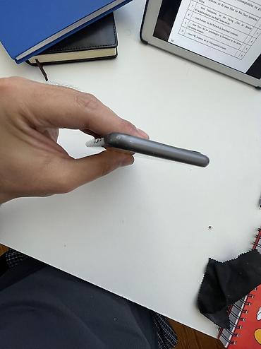 Apple iPhone: IPhone 11, 64 GB — 8