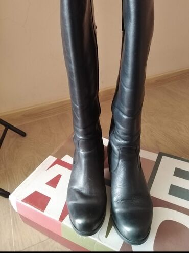 Čizme: Čizme, Stefano, 38 na lalafo.rs Čizme: Čizme, Stefano, 38
