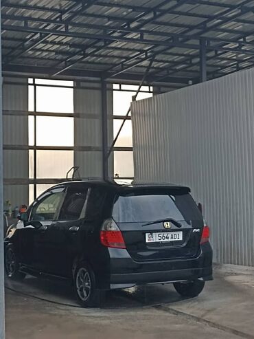 купить авто в рассрочку без первоначального взноса без банка: Honda Fit: 2004 г., 1.5 л, Автоматические, Бензин, Седан