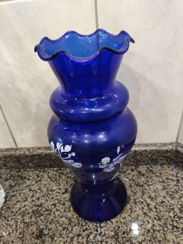 Цветы и букеты: Вазы для цветов. высота разная, есть хрусталь, а есть богемское — 12