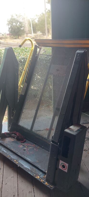 Домкраты, подъемники: Подъемная платформа для инвалидной коляски RICON — 4