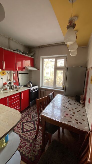 Продажа квартир: 3 комнаты, 70 м², Хрущевка, 2 этаж, Косметический ремонт — 1