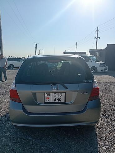 хунчи авто: Honda Fit: 2004 г., Автомат, Бензин, Хэтчбэк — 3
