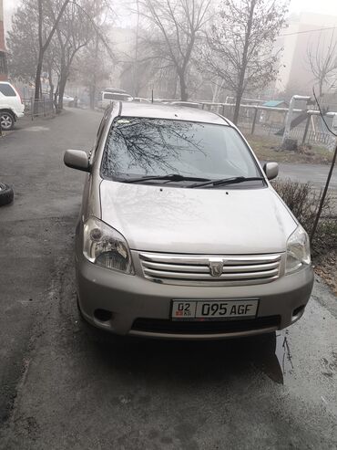 Toyota: Toyota Raum: 2004 г. — 10