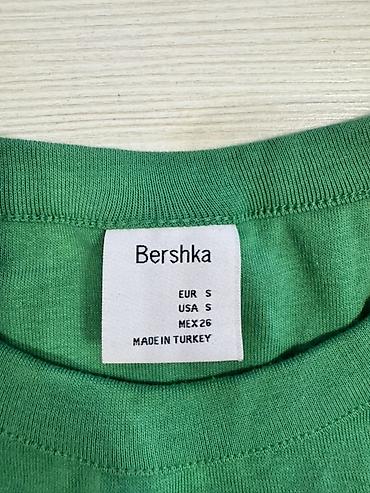 maykalar: Bershka markalı yaşıl rəngli qadın topu. Ölçü: S Brend: Bershka — 3