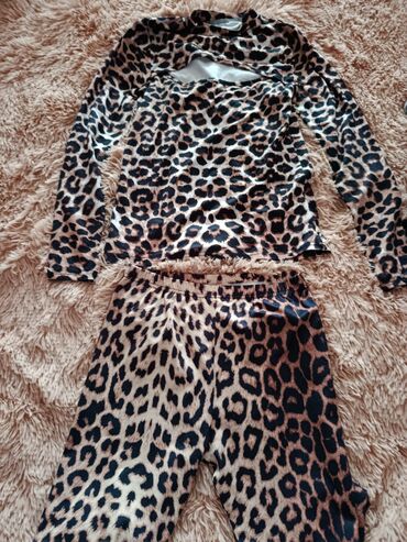 homm bitkisel azerbaycan giriş: 50 azn almışam yenidir heç geyinməmişəm s-m balıq ətli qızlarda olar