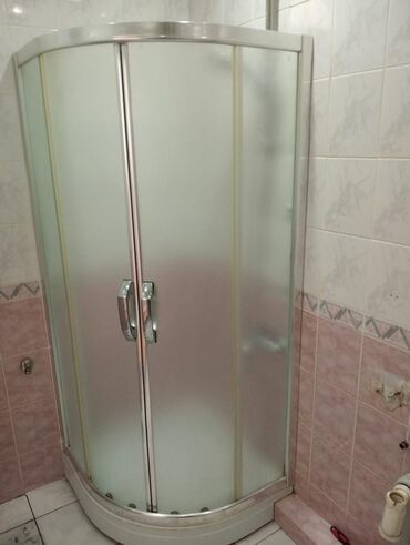 Duş kabinaları, arakəsmələr: İşlənmiş Üstü qapalı kabina, Ünvandan götürmə lalafo.az -da Duş kabinaları, arakəsmələr: İşlənmiş Üstü qapalı kabina, Ünvandan götürmə