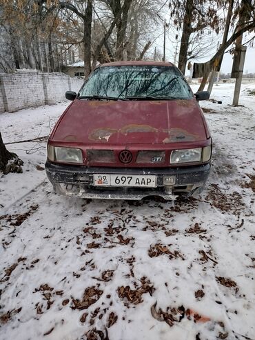 Volkswagen: Volkswagen Passat: 1991 г., 1.8 л, Механика, Бензин, Седан