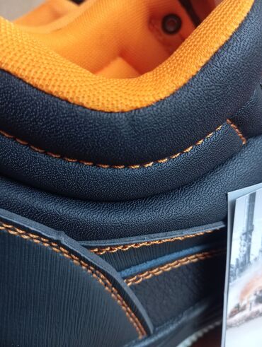 Ботинки: Продаю спец обувь новая 42 р — 3