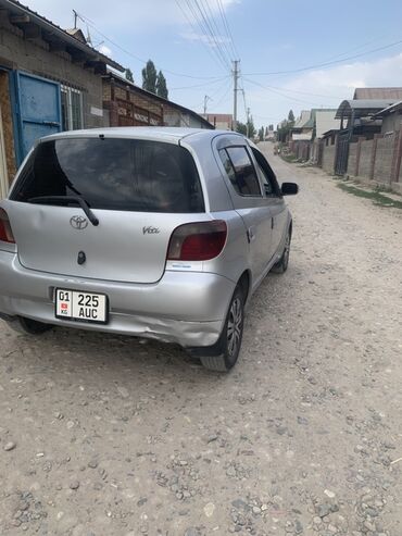 шины оптом из японии: Toyota Vitz: 2000 г., 1 л, Автомат, Бензин, Хэтчбэк