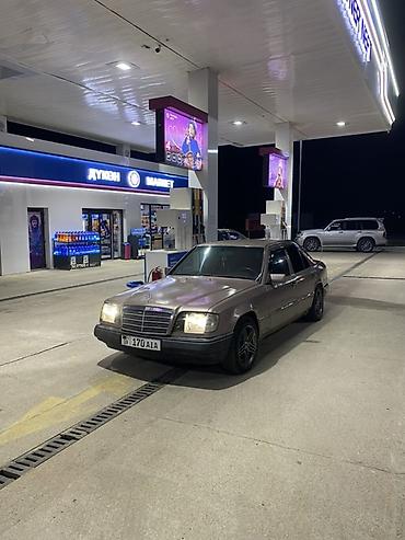 продаю сапог мерс: Mercedes-Benz W124: 1994 г., 3.2 л, Автомат, Бензин, Седан — 6