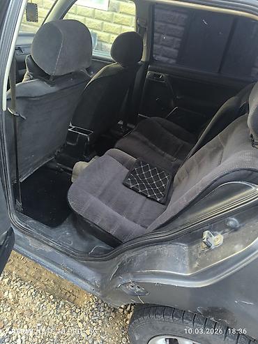 Volkswagen: Volkswagen Vento: 1993 г., Седан — 4