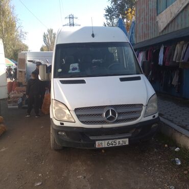 авто до 100000 сомов: Mercedes-Benz Sprinter: 0.2 - engine capacity л, Механика, Дизель