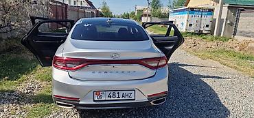 geely e5: Hyundai Grandeur: 2019 г., Седан — 2
