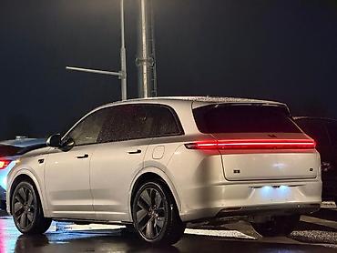 мишлен: Lixiang L7: 2023 г., 1.5 л, Автомат, Гибрид, Кроссовер — 2