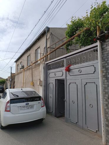 xırdalanda kreditlə satılan evlər: 8 otaq, 400 kv. m, Kredit yoxdur, Orta təmir