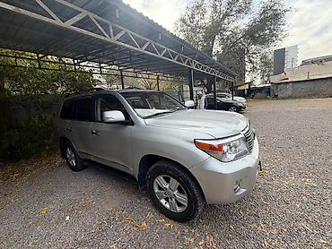 машина ляйсан: Toyota Land Cruiser: 2012 г., 4.6 л, Автомат, Газ, Внедорожник — 2