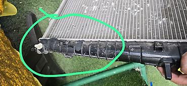 Mühərrik soyutma radiatorları: Salam. Hyundai tucson 2.0 mator radiator 2006-2009 qeder gedir — 2