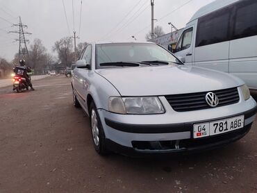 Volkswagen: Volkswagen Passat: 1998 г., 1.6 л, Механика, Бензин, Седан